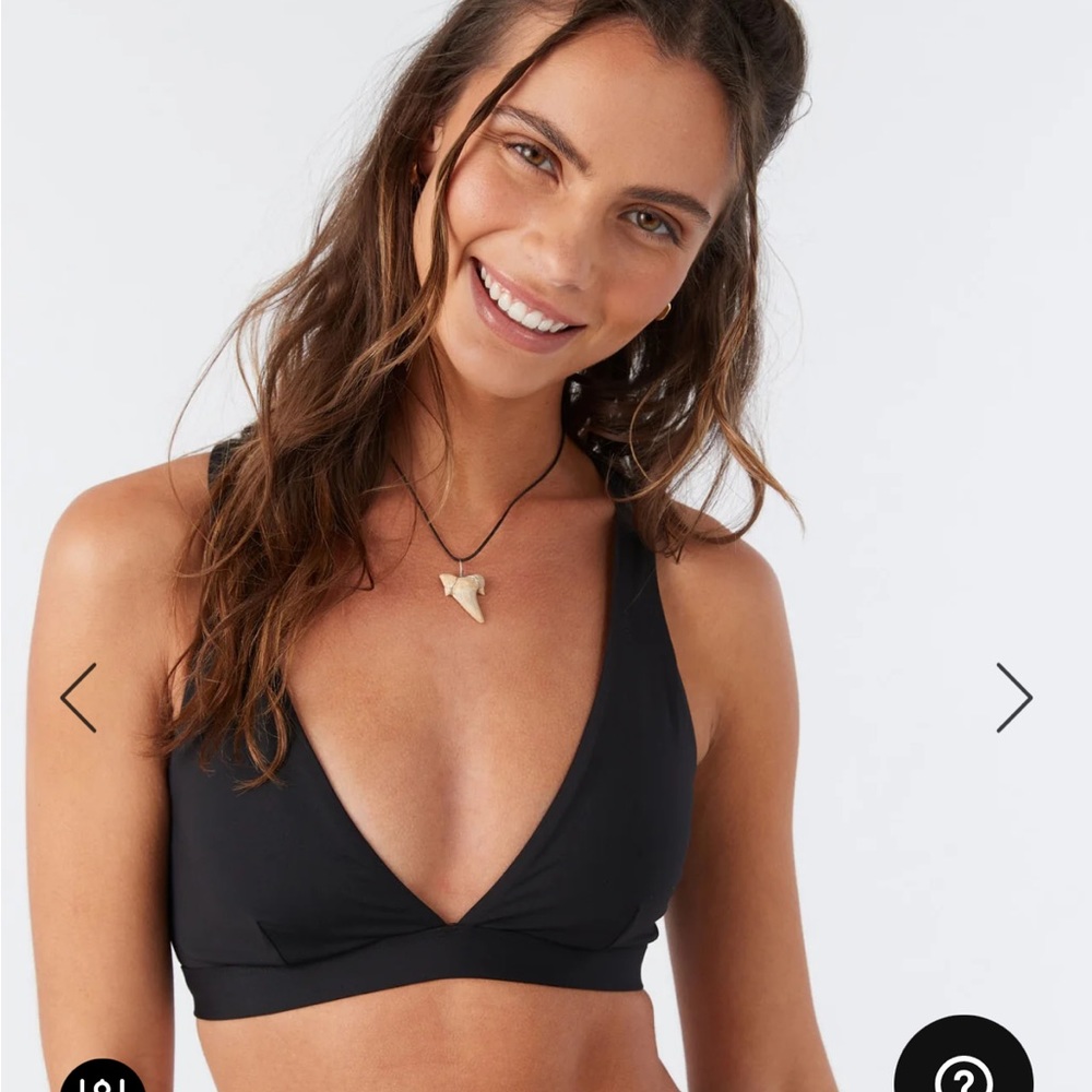 SALTWATER SOLIDS ACTIVE SURF BIKINI TOP Size: M